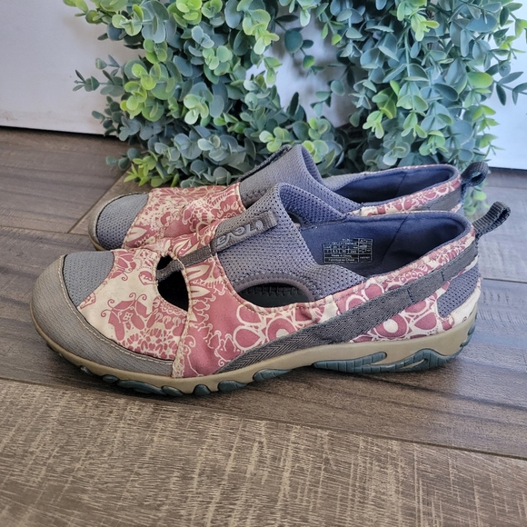 Teva Shoes - Teva Ochoa Water Sport Shoes Pink Gray Women's Size 7 Quick Drying